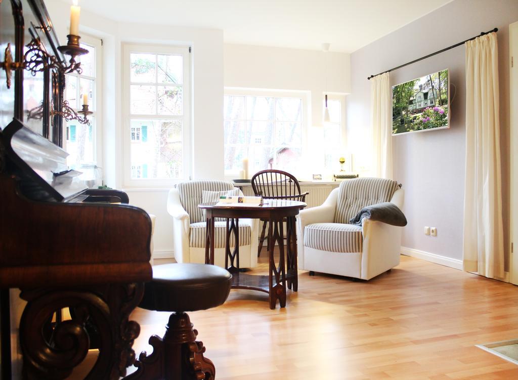 Landhaus Victoria บอลเทินฮาเกิน ภายนอก รูปภาพ